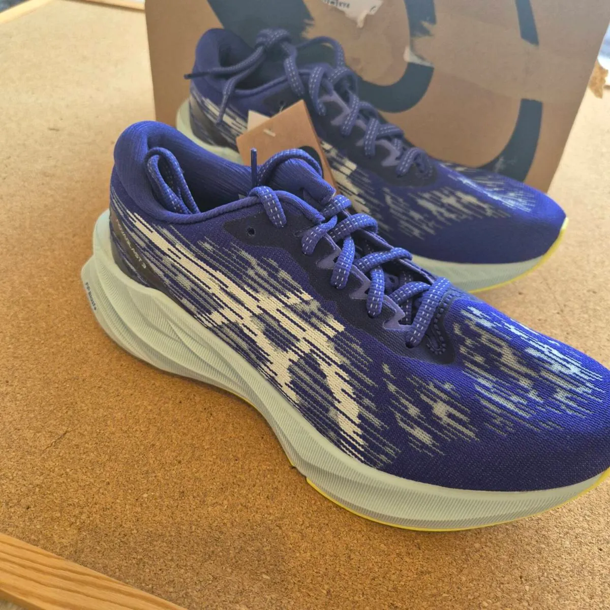 Asics Novablast 3, UK5/EU 38, Brand New - Image 4