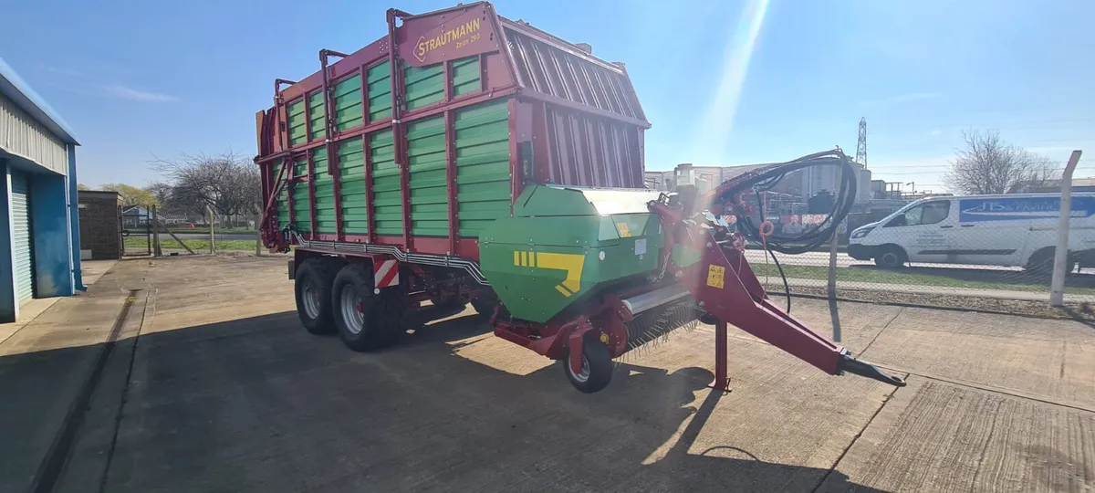 New Strautmann Zelon 290 Silage wagon - Image 3