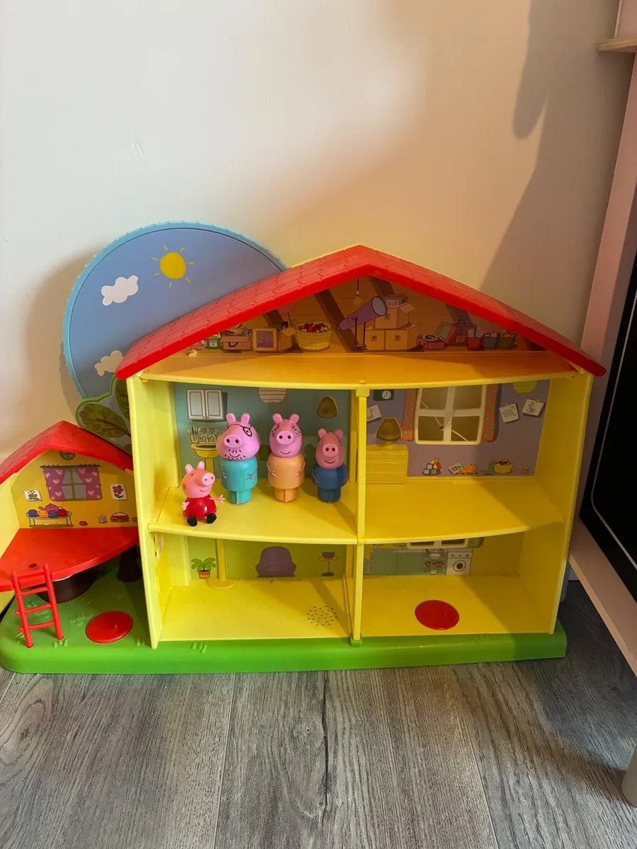 Peppa pig house