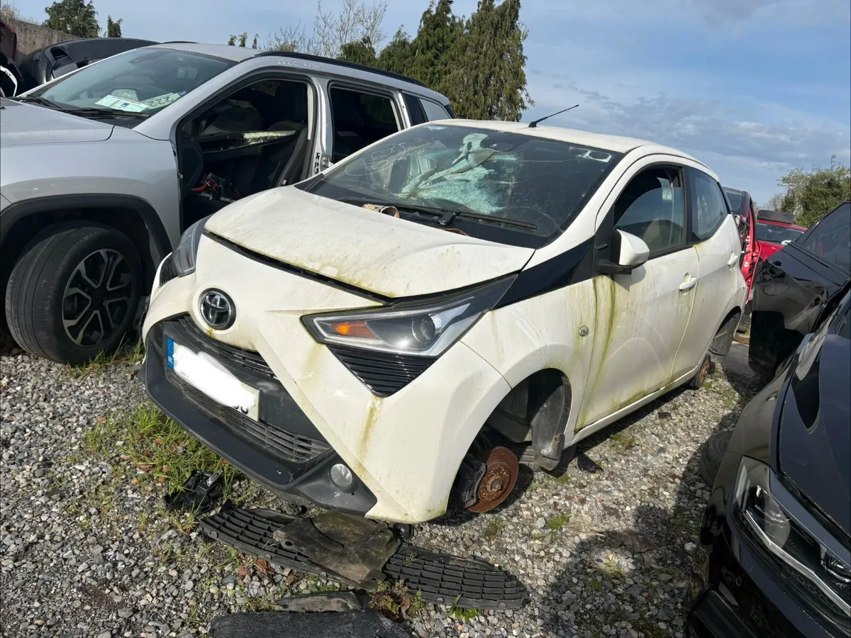 2021 Toyota Aygo *For Parts* - Image 2