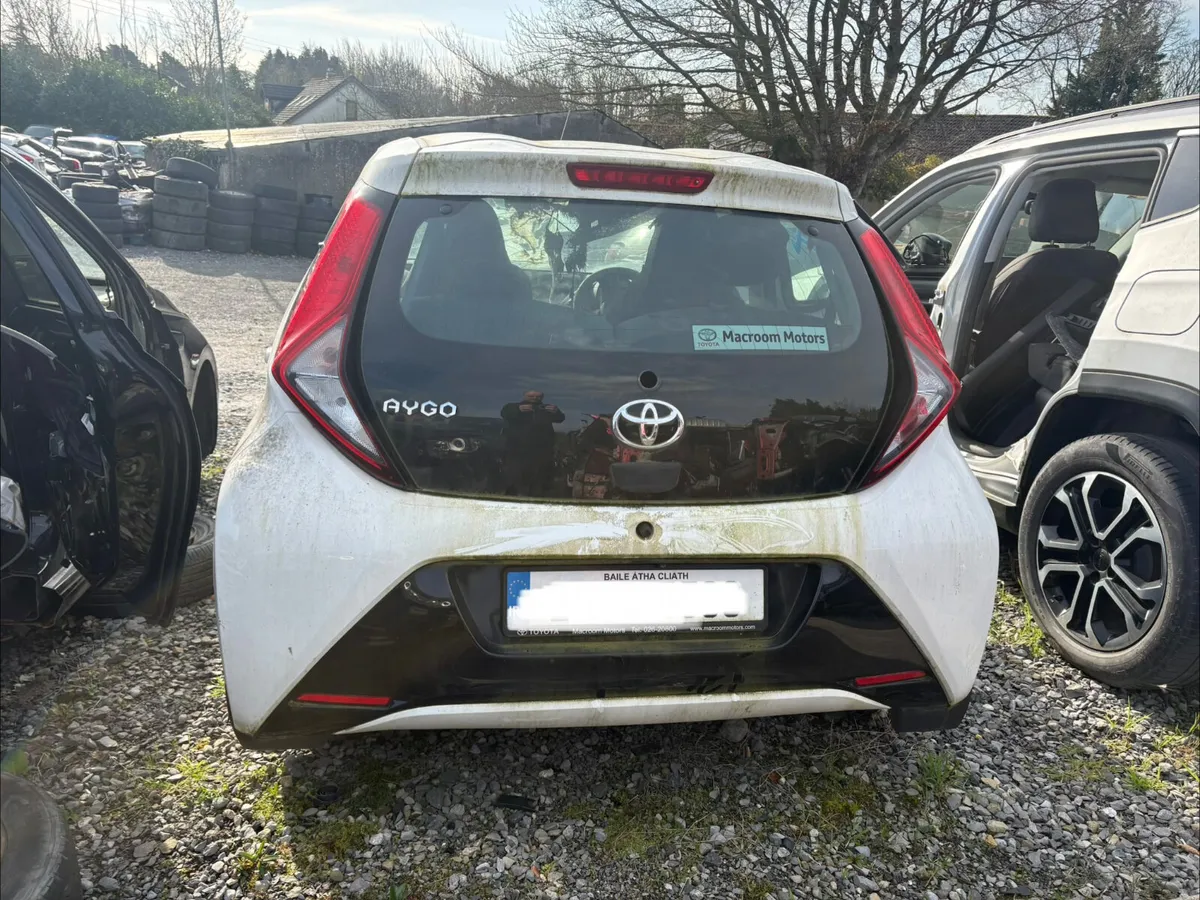 2021 Toyota Aygo *For Parts* - Image 3