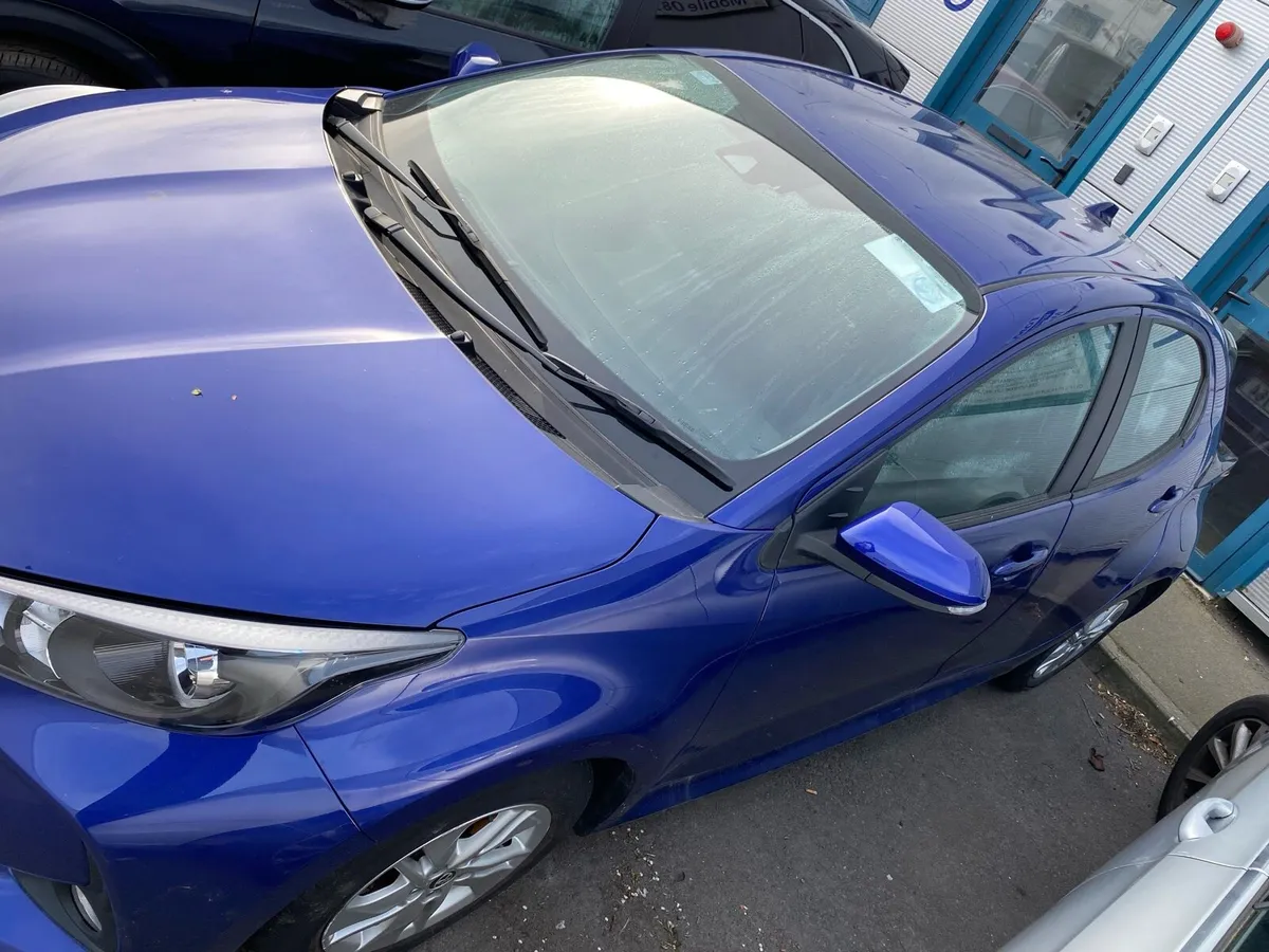 Toyota Yaris hybrid for parts only - Image 2