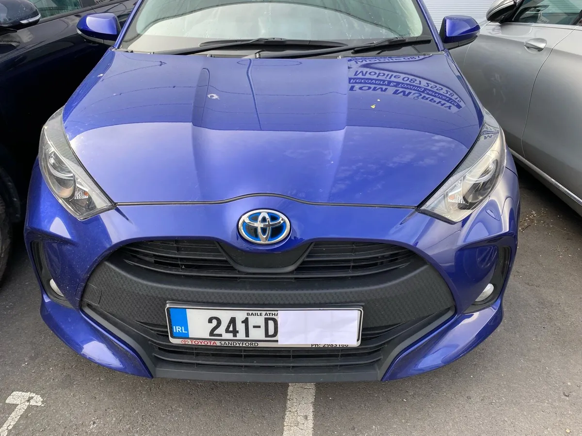 Toyota Yaris hybrid for parts only - Image 1
