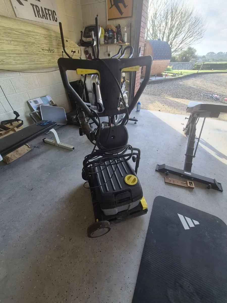 Karcher Scrubber Dryer - Image 4