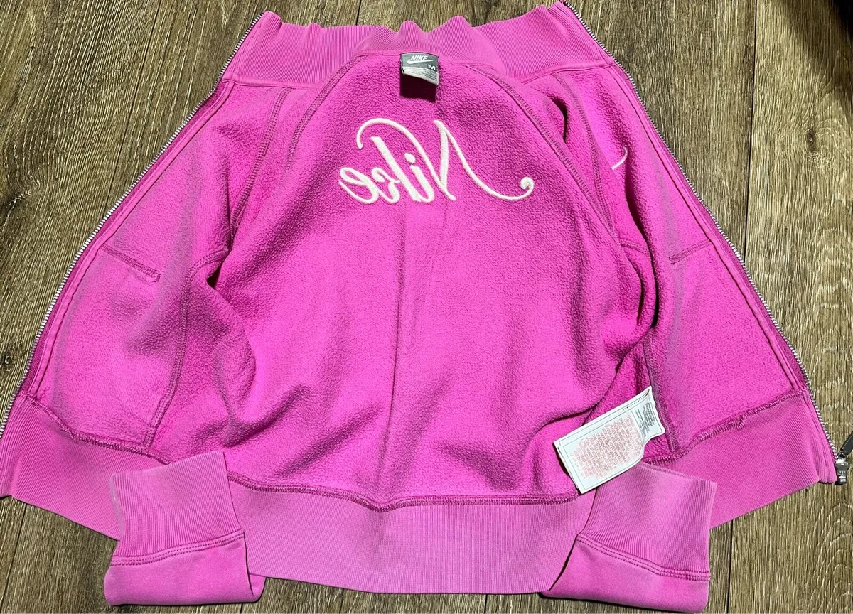 Nike top in perfect condition - Image 3