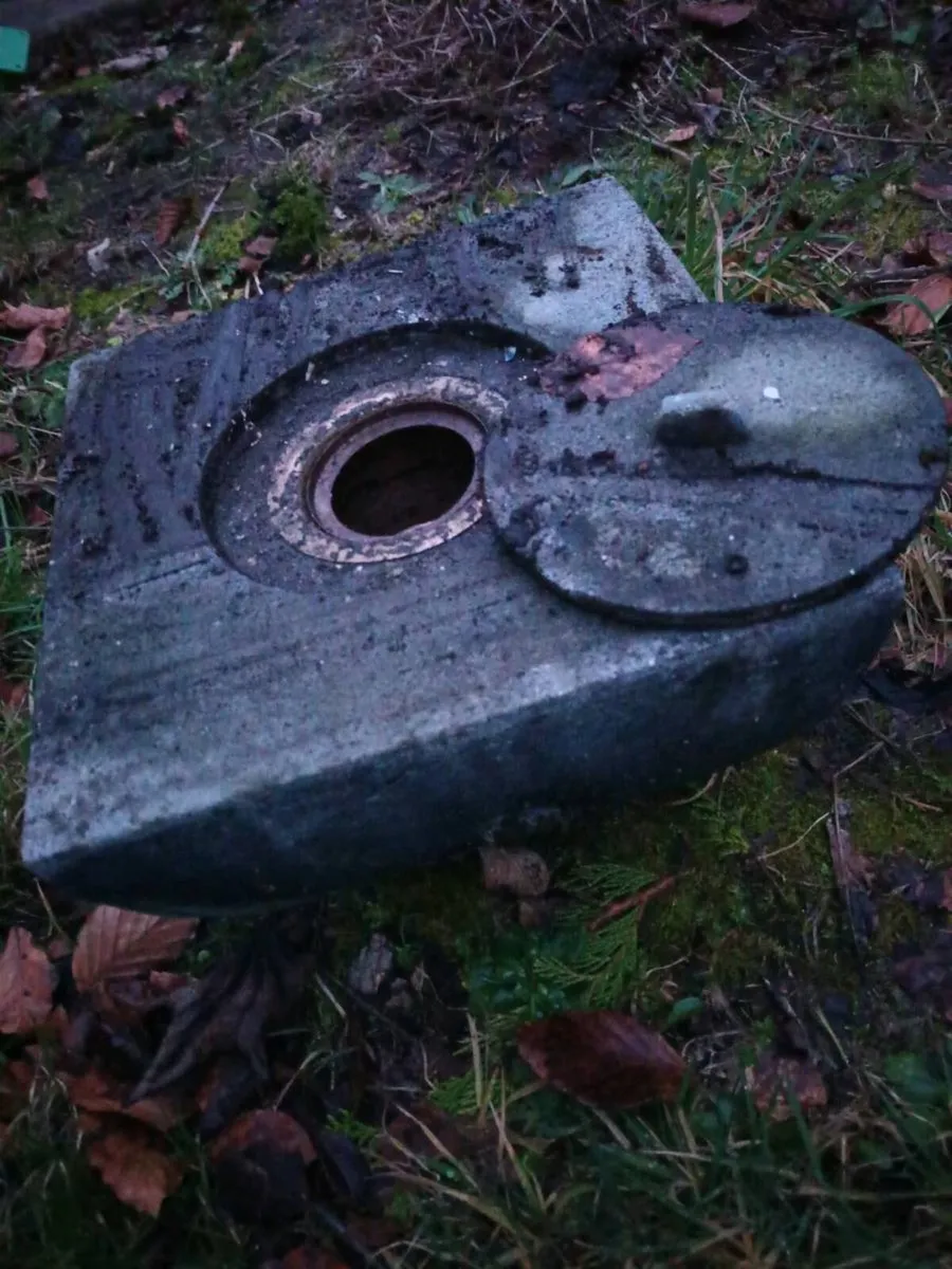 Garden Pot/Flower Holder - Image 2