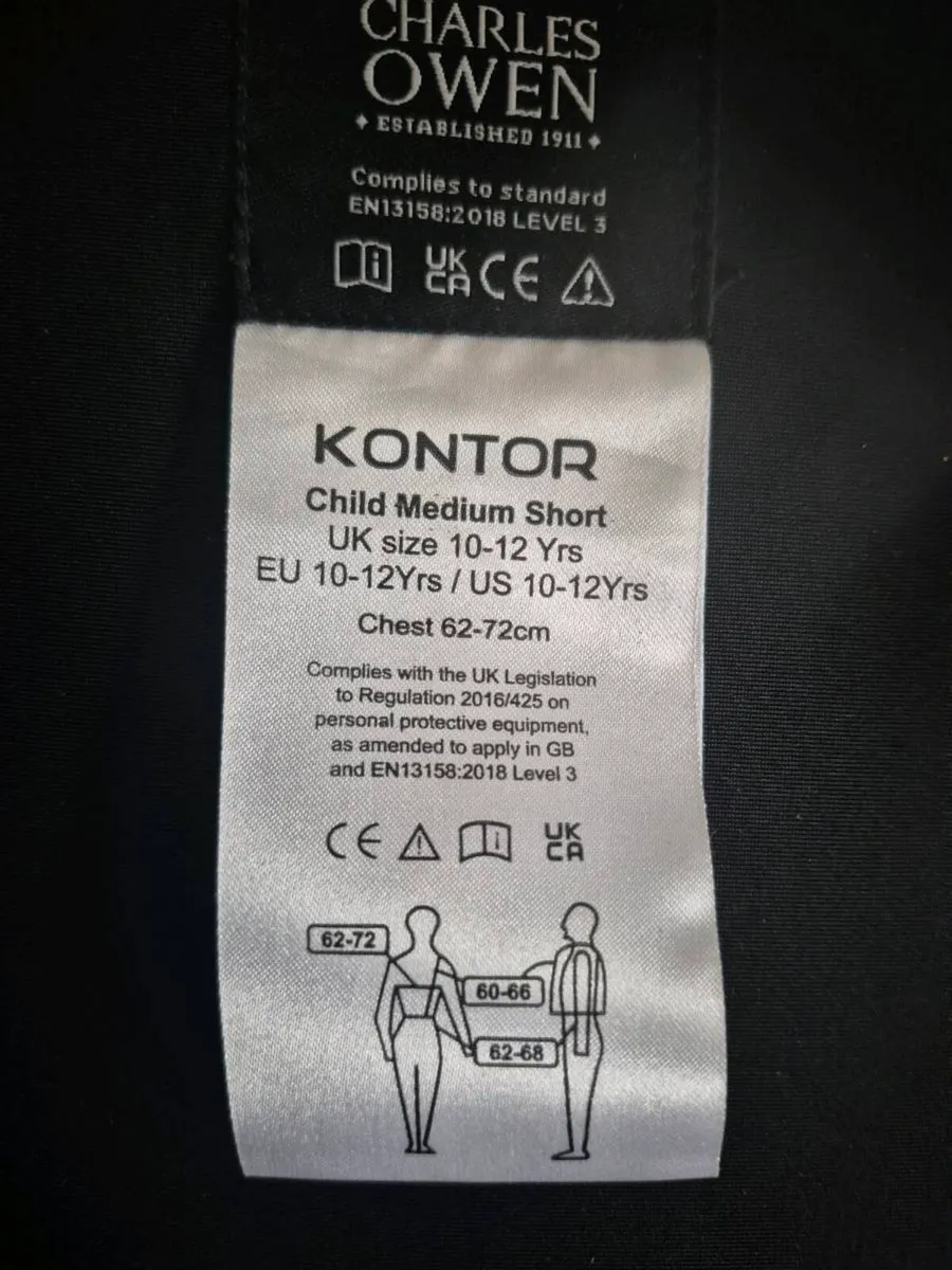 Back Protecters and Riding helmets - Image 4