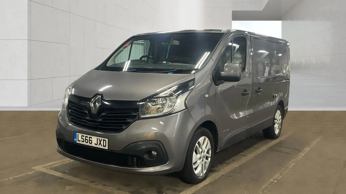 Renault Trafic SPORT- FINANCE AVAILABLE - Image 2