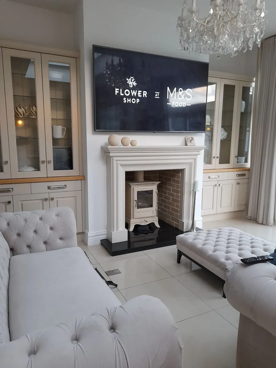 Mantle piece gor stove or fire place