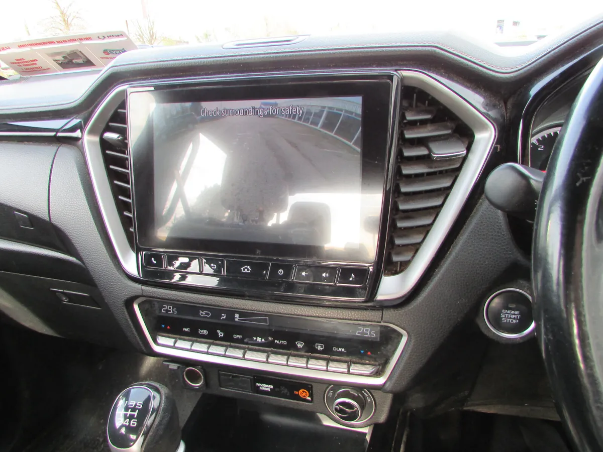 Isuzu D-Max 2021 - Image 3