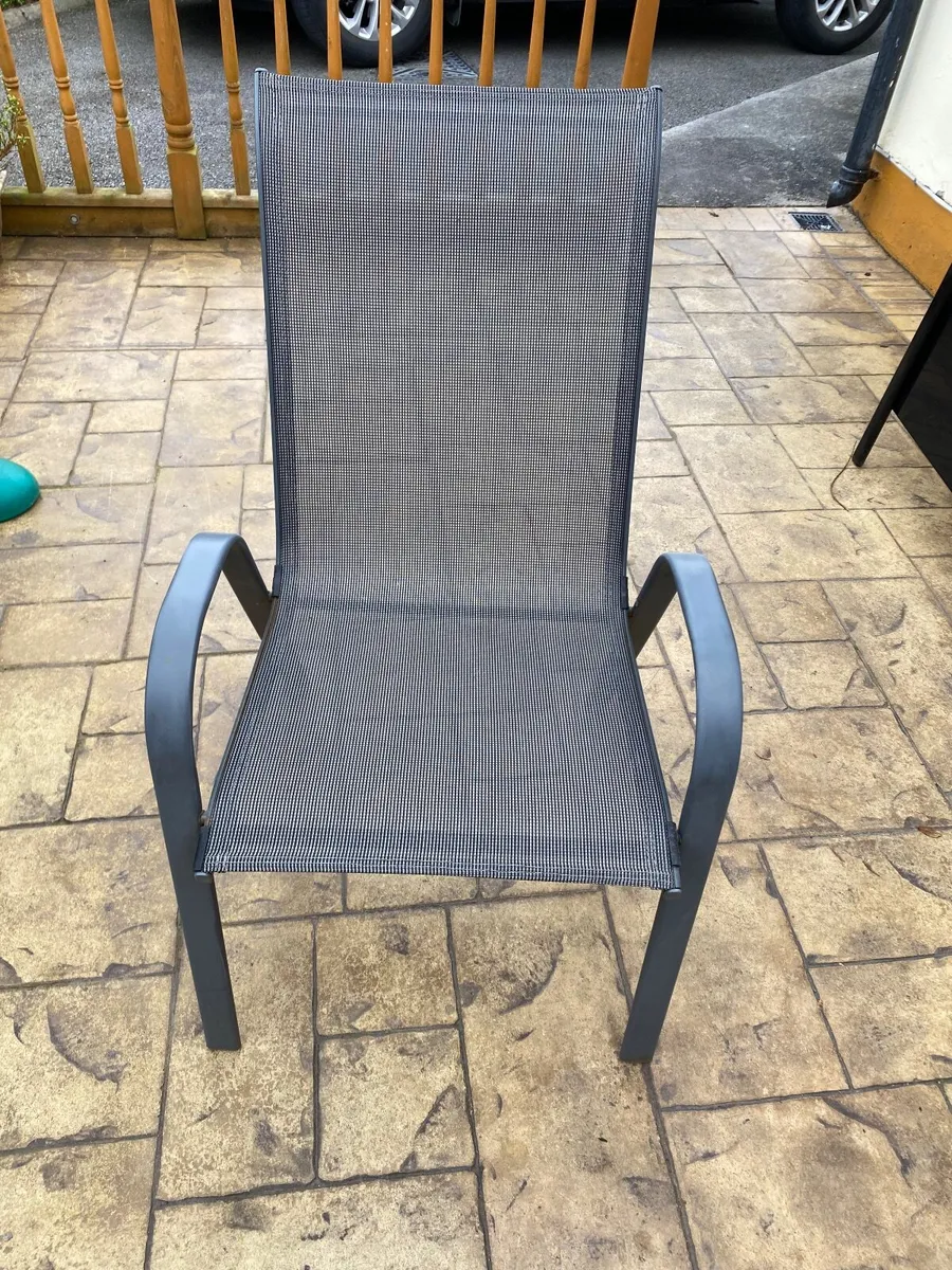 Patio table & chairs - Image 4