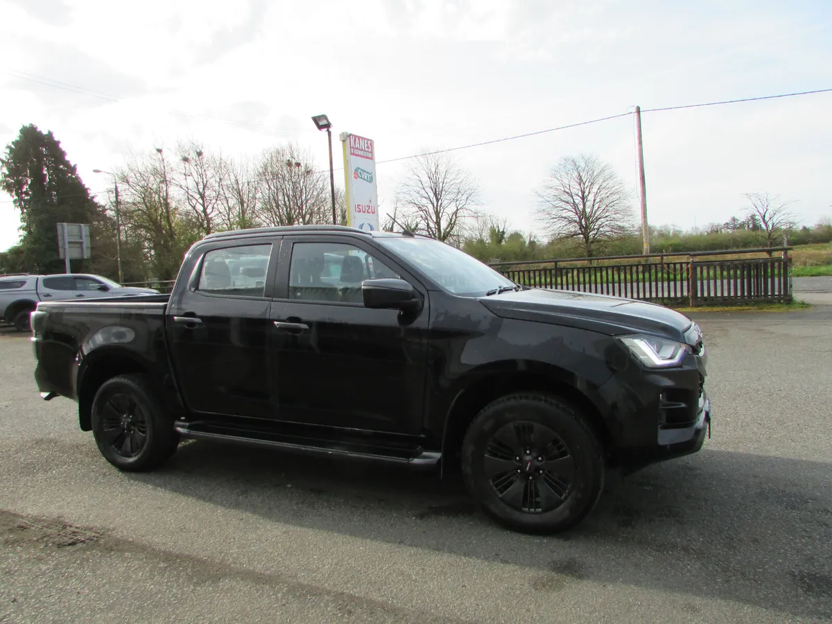 Isuzu D-Max 2021 - Image 1