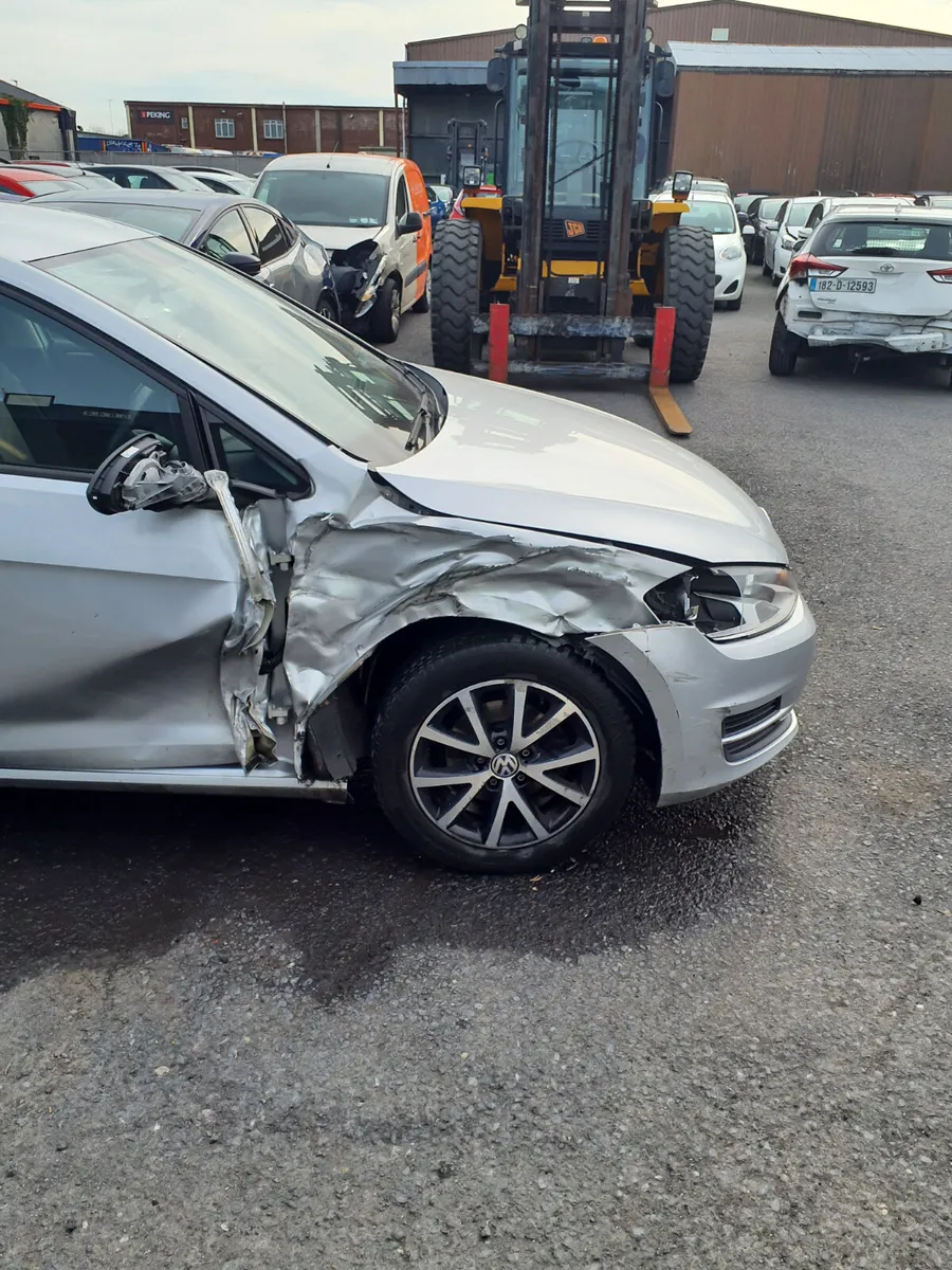 VW Golf 1.2 TSI Bluemotion 2016 - Image 3