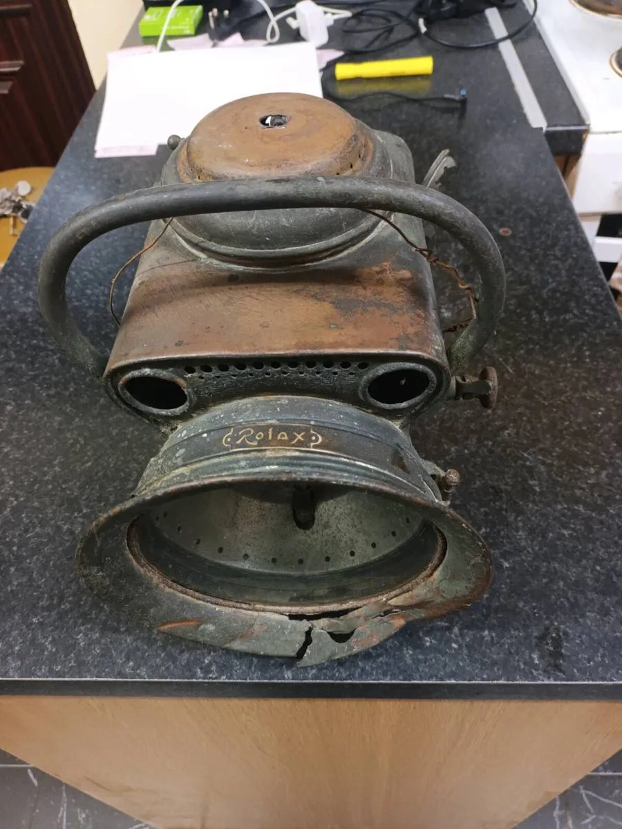 Veteran Car Headlamp - Image 1