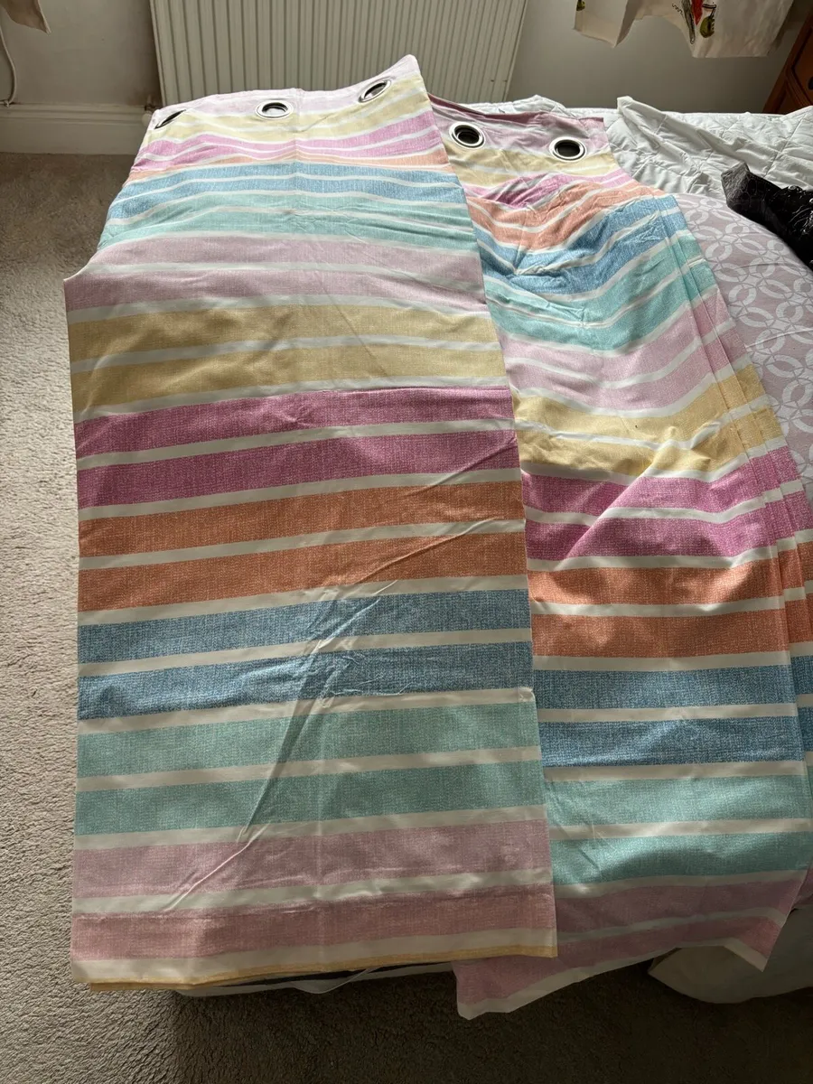 Blackout curtain - Image 2