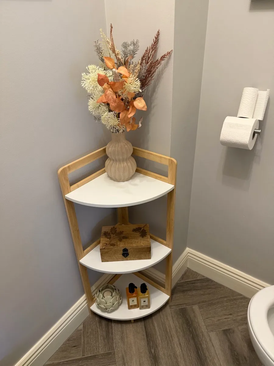 Bathroom unit - Image 2