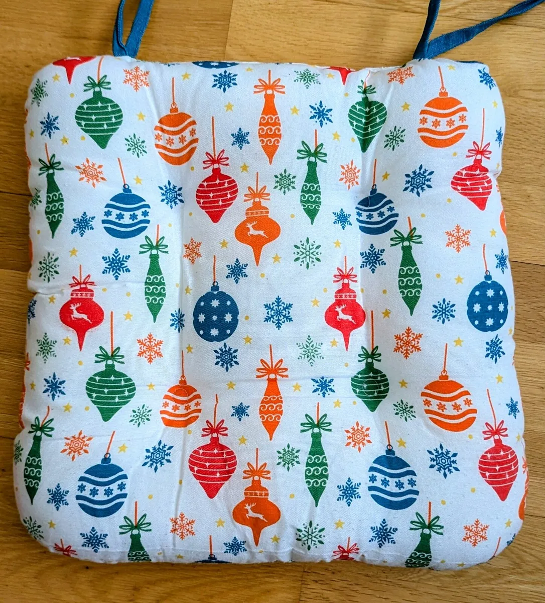 Cushions x6 - Image 1