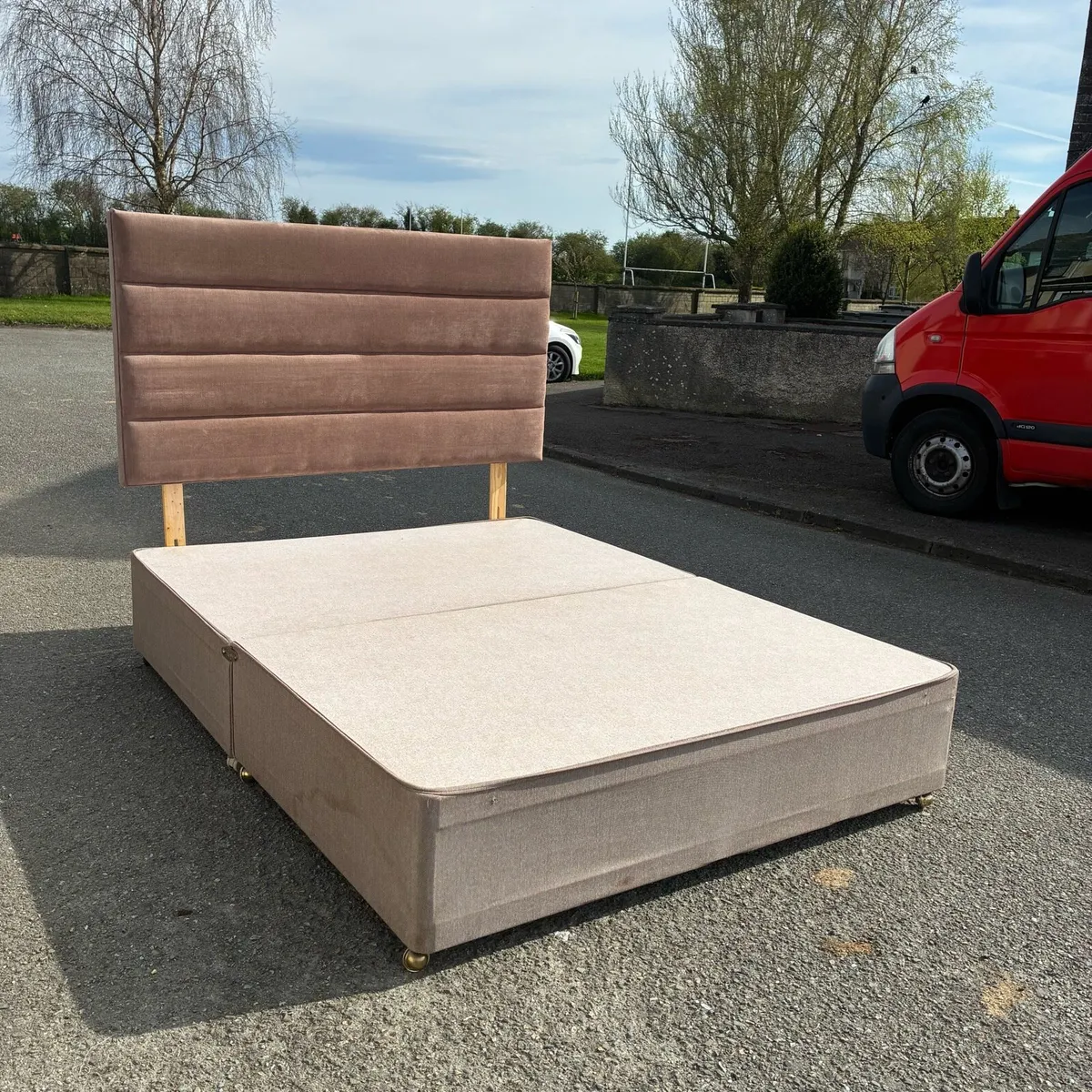 5ft King Respa Base & Tall Headboard - Image 2