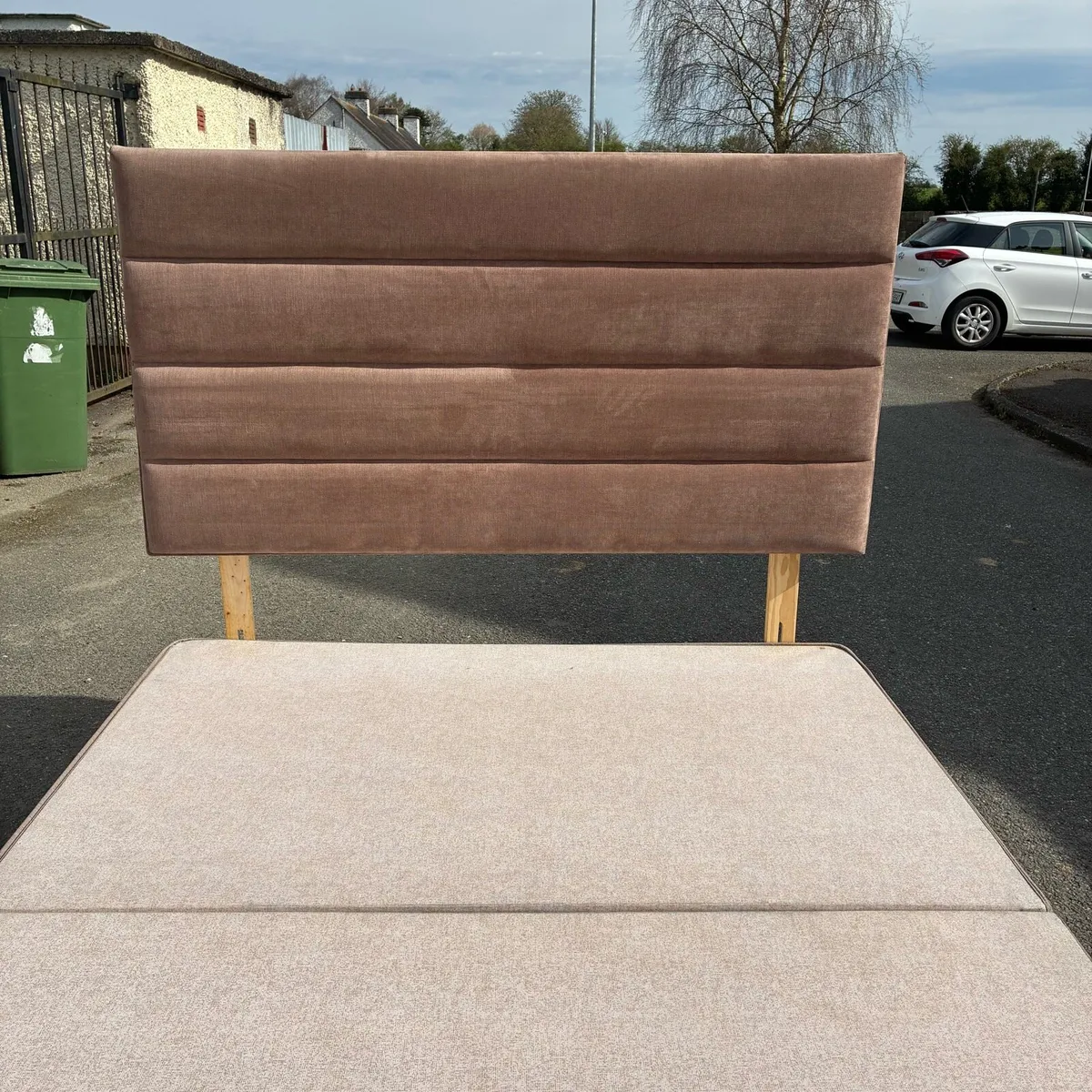 5ft King Respa Base & Tall Headboard - Image 4