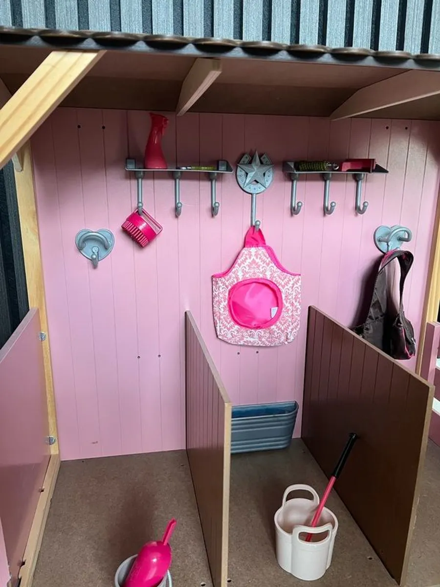 Our generation stable, horses and doll - Image 3