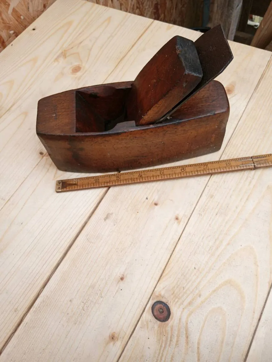 Coffin plane - Image 1