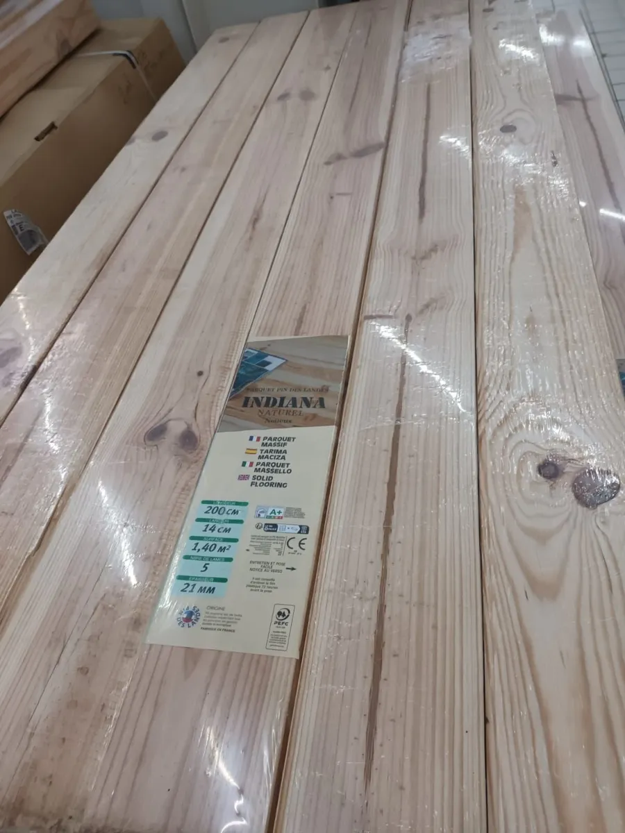 Wooden floor - Image 1