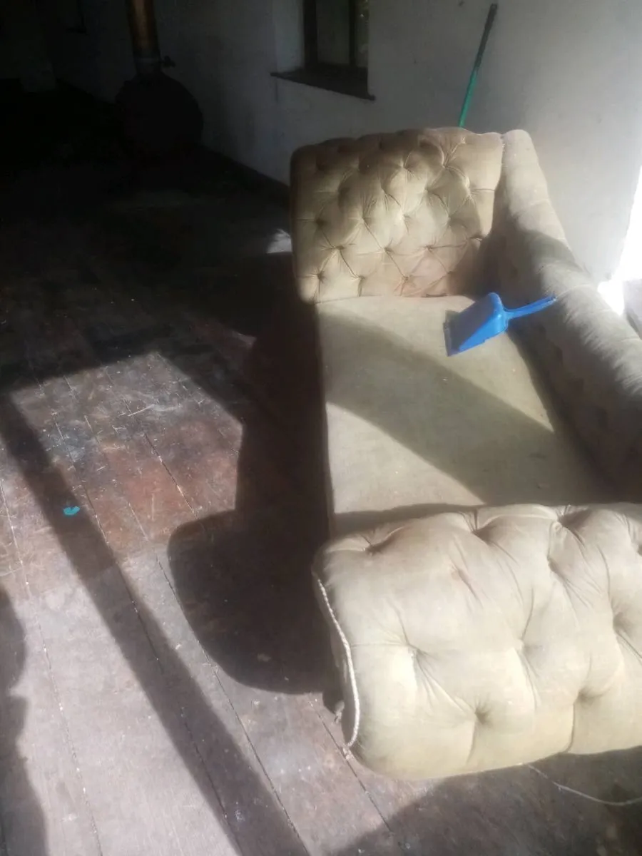 Antique chaise longue FREE