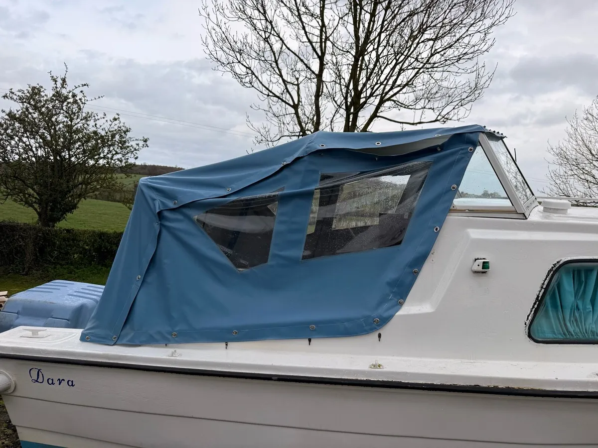 20ft  cruiser boat - Image 4