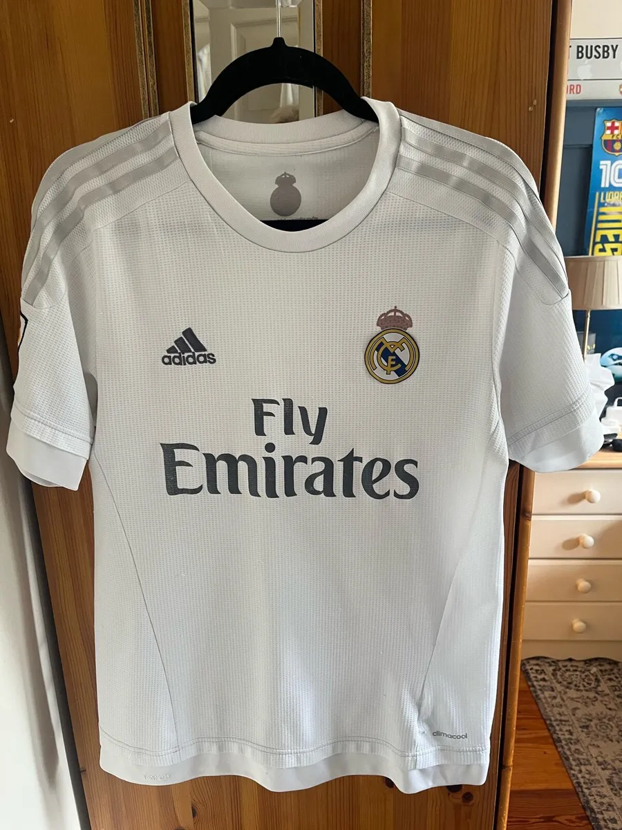 Real Madrid white jersey - Image 1