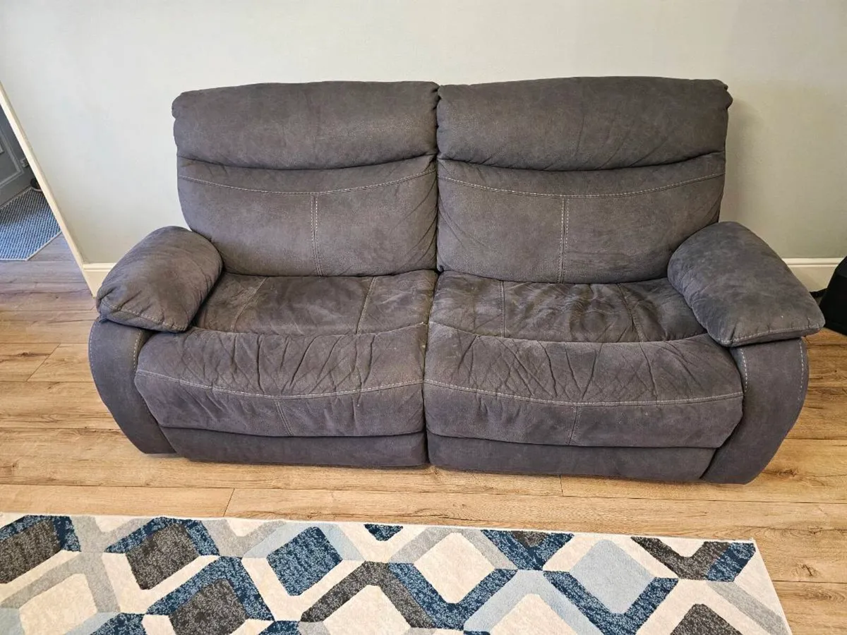 Recliner sofa 3/2 seater - Image 3