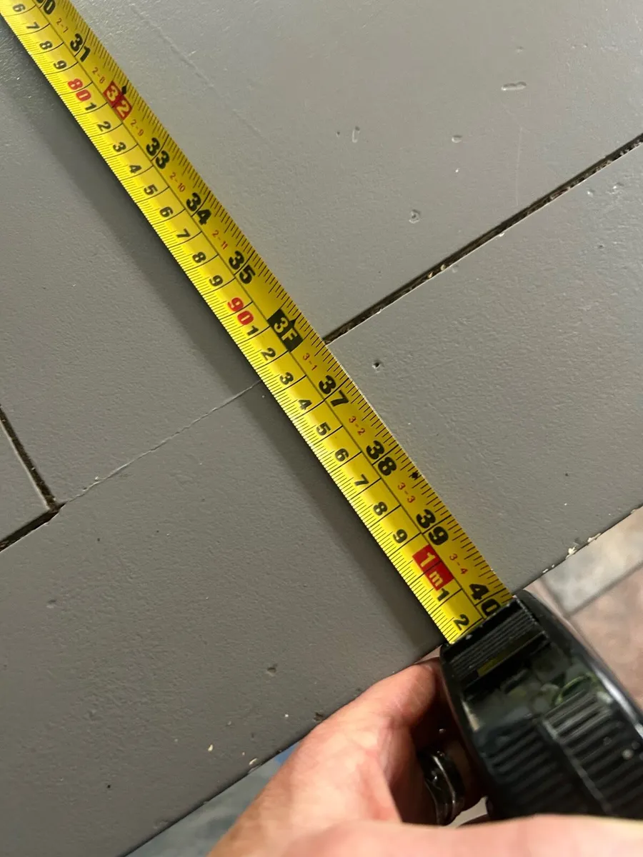 Dining table - Image 3