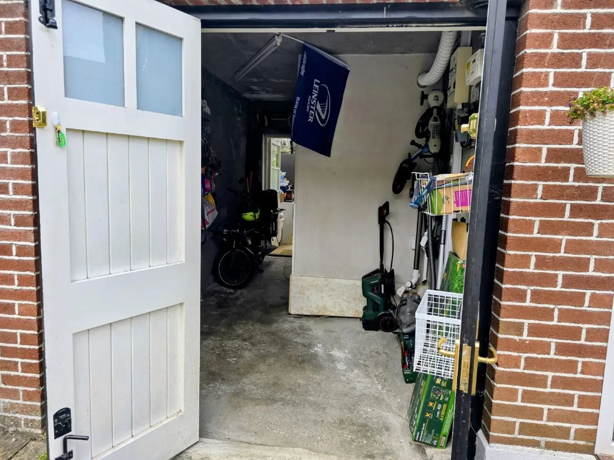 Solid Timber Folding Garage Doors (Triple Section) - Image 4