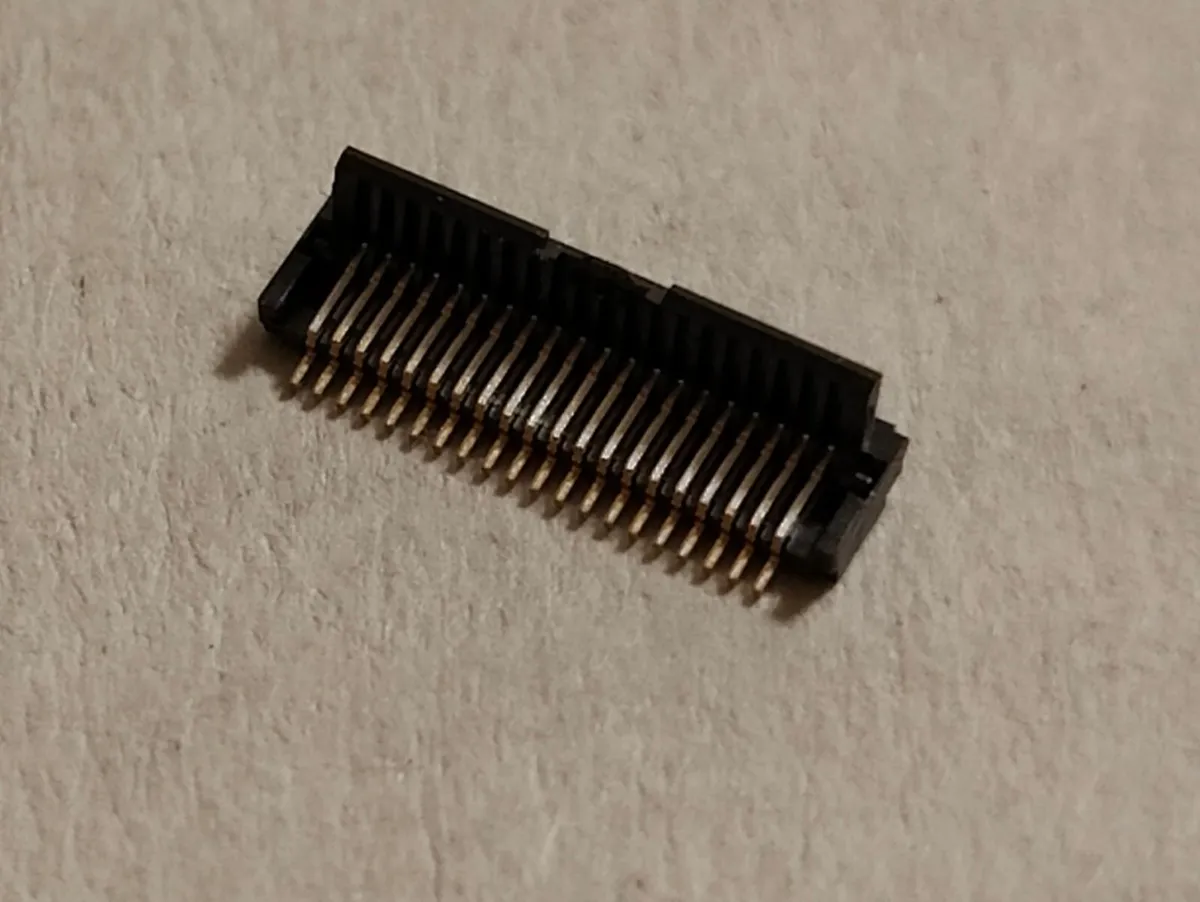 Touchpad FPC Connector J4800 for MacBook AirA1466 - Image 3