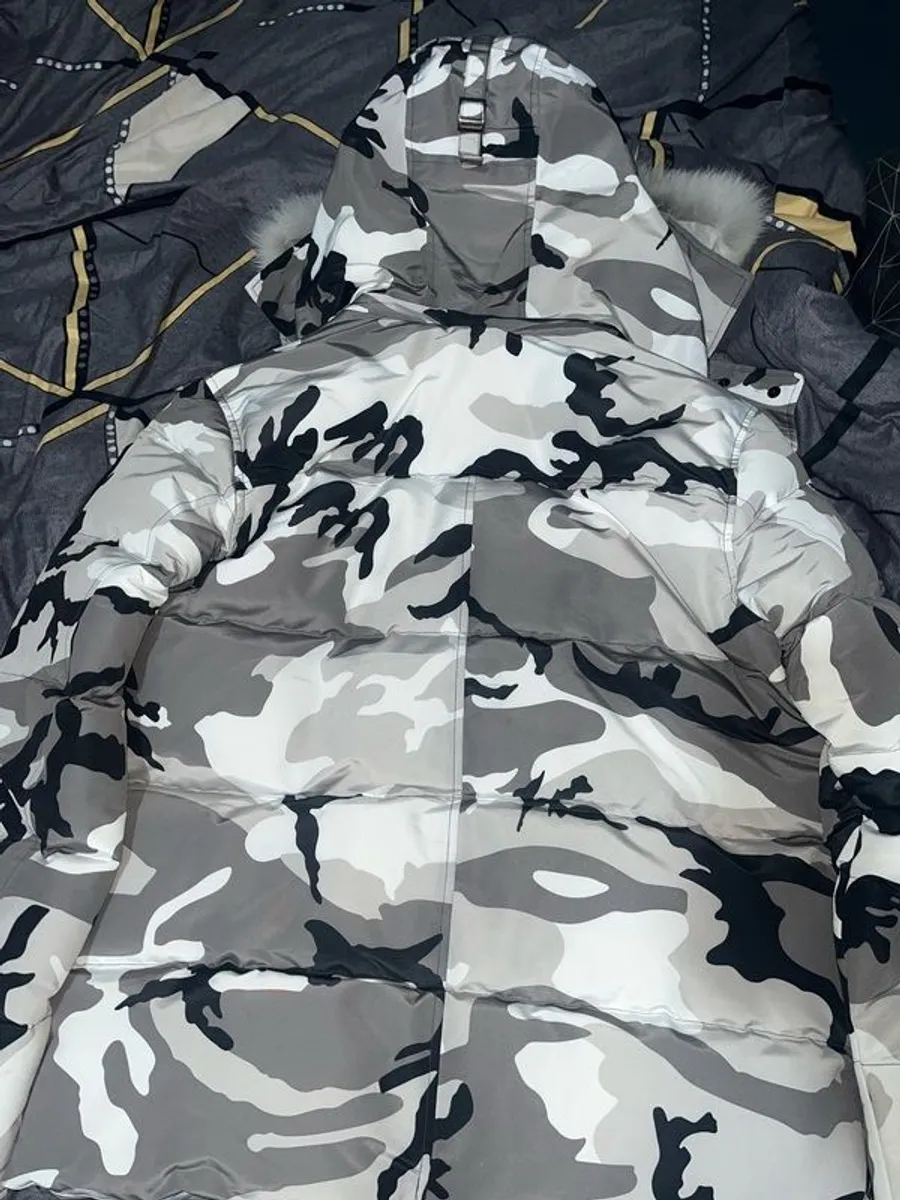 Canada Goose camo parka - Image 2