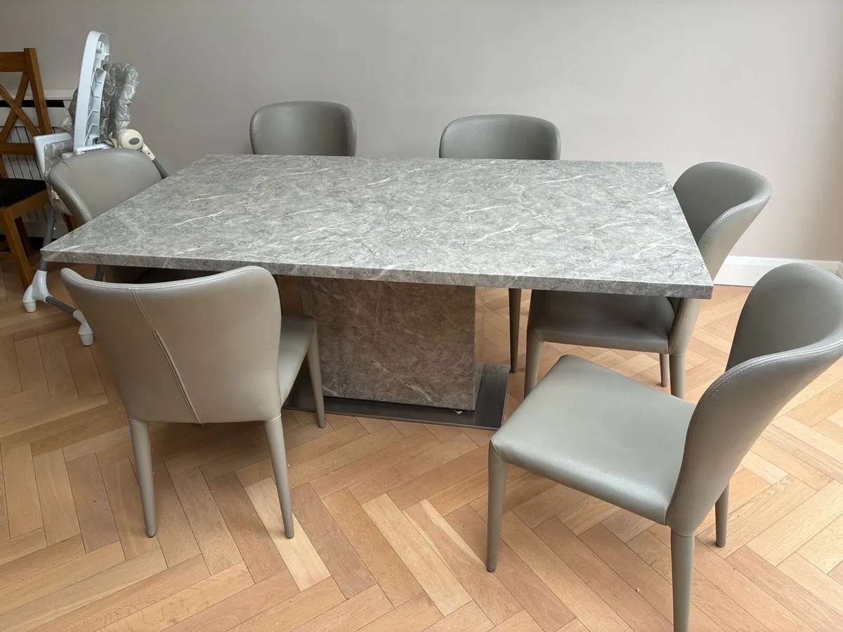 Kitchen table and coffee table - Image 2