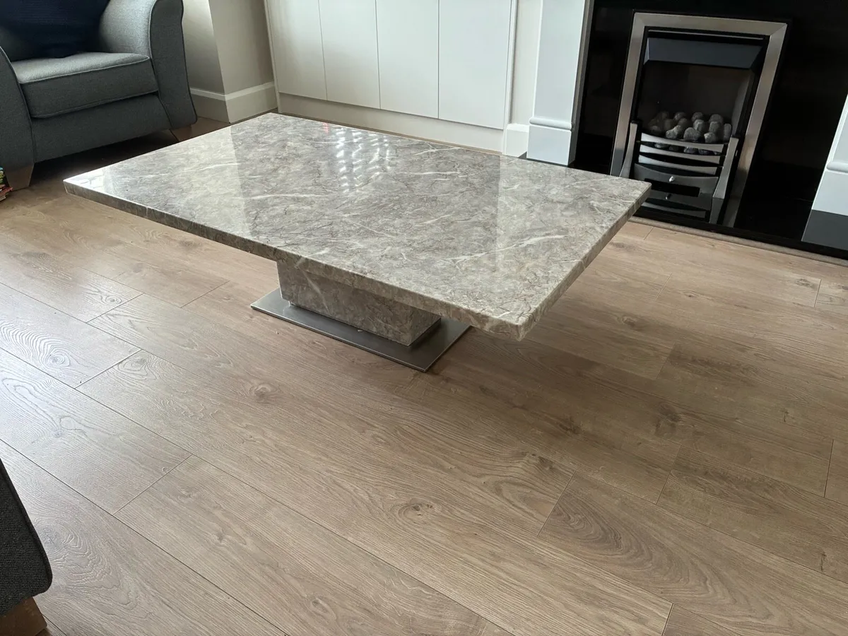 Kitchen table and coffee table - Image 3