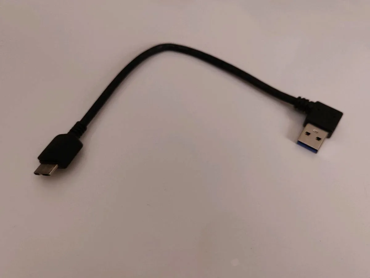 USB 3.0 Cable for External HDD – 90° Angle - Image 1