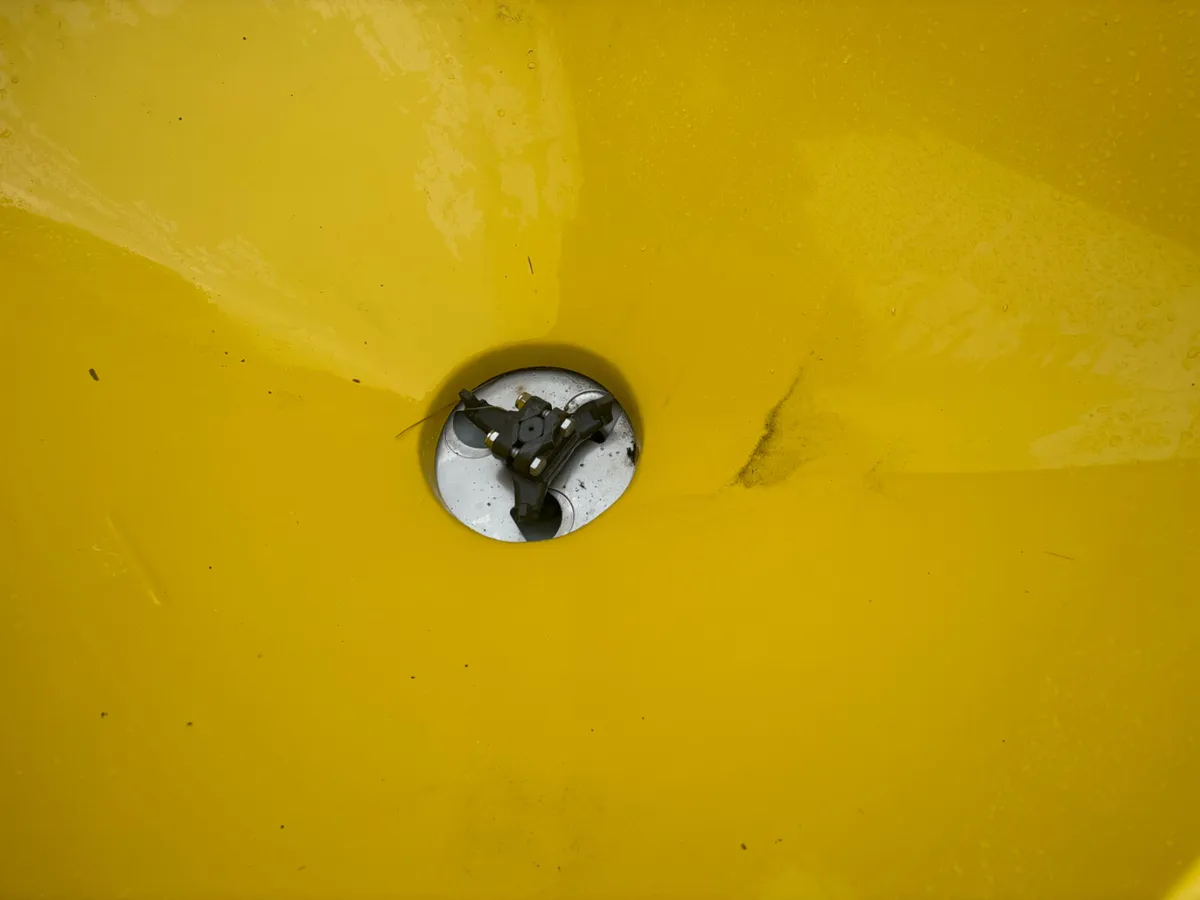 New Cosmo Wagtail Fertiliser Spreader - Image 4