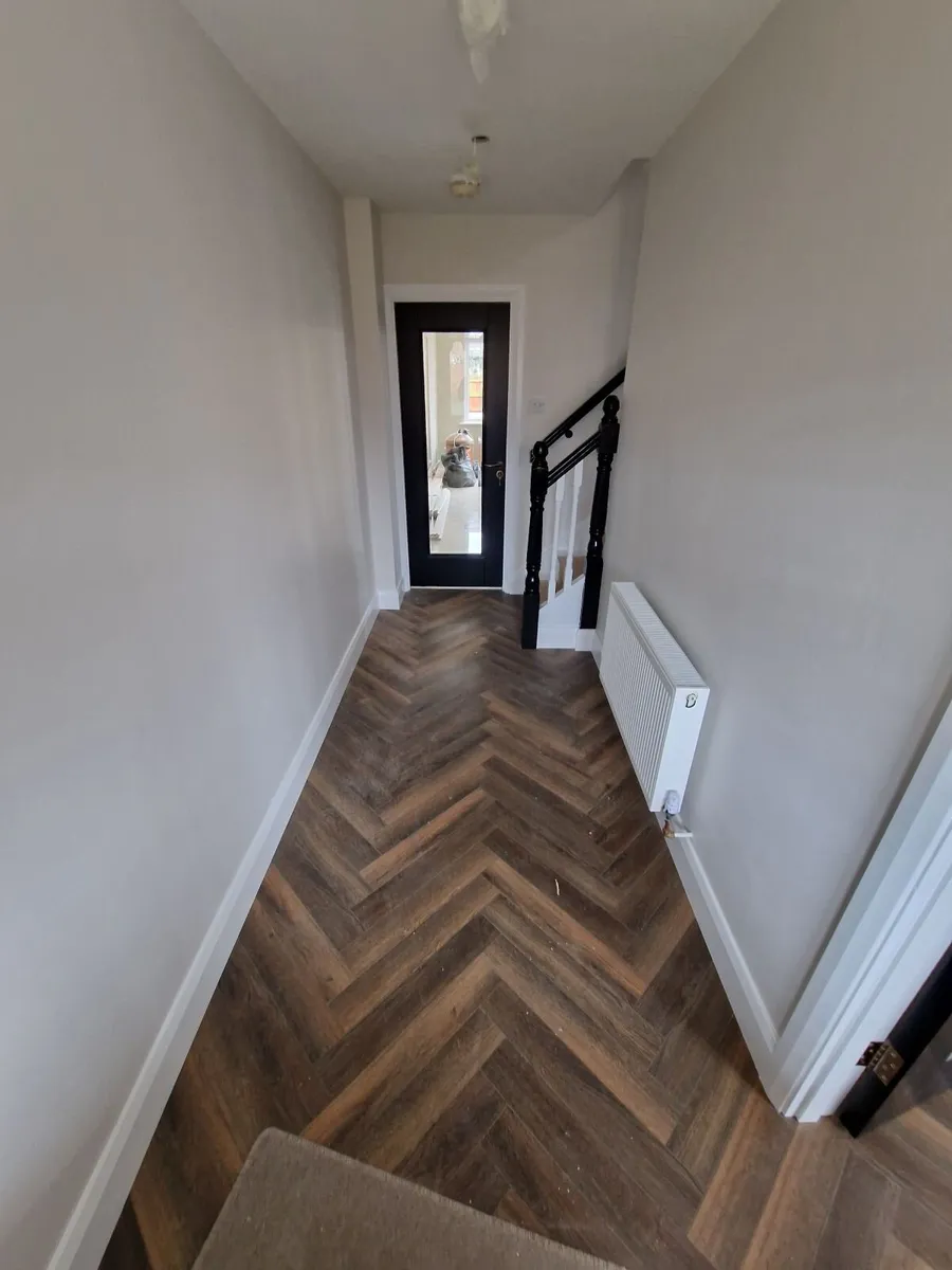 Xpressions AC5 tudor oak herringbone laminate - Image 3