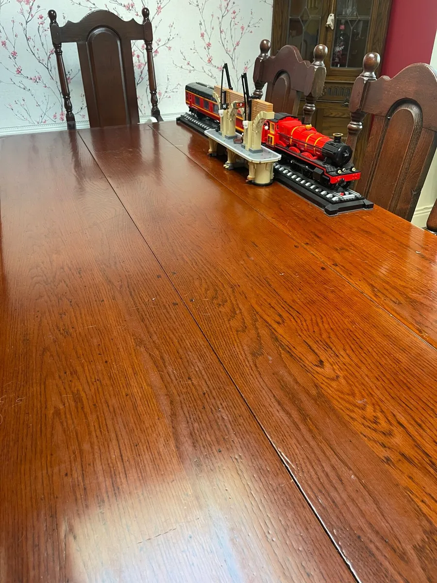 8 seats dining table - Image 3