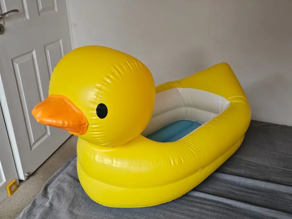 Munchkin Baby Inflatable bath Duck tub kids child - Image 1