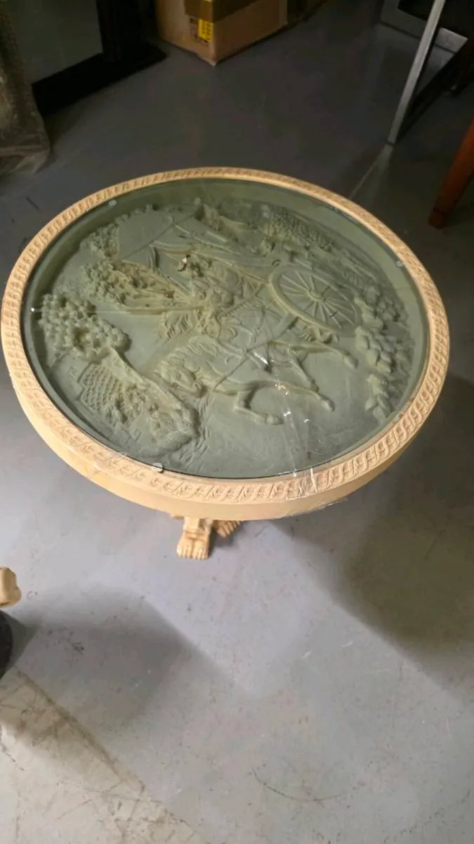 Oriental Table - Image 1