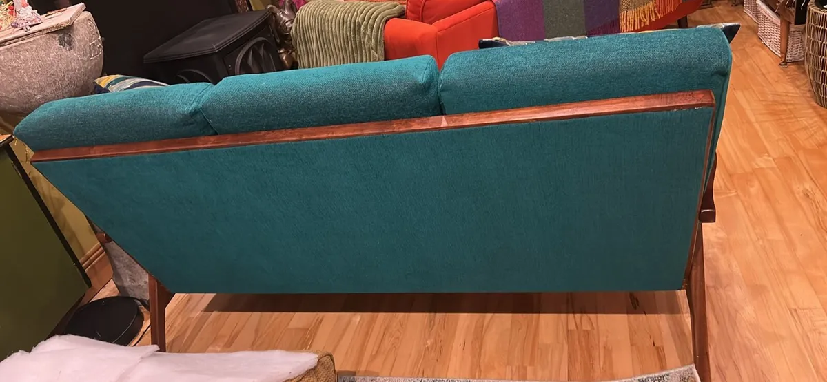 mid century couch - Image 2