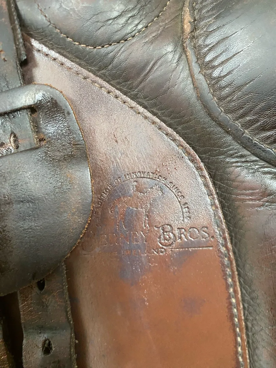17” Berney brothers brown leather saddle - Image 2