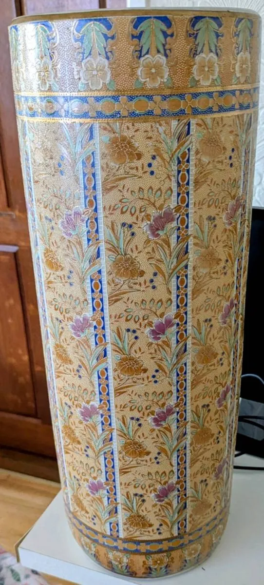 Large Chinese vase - Image 2