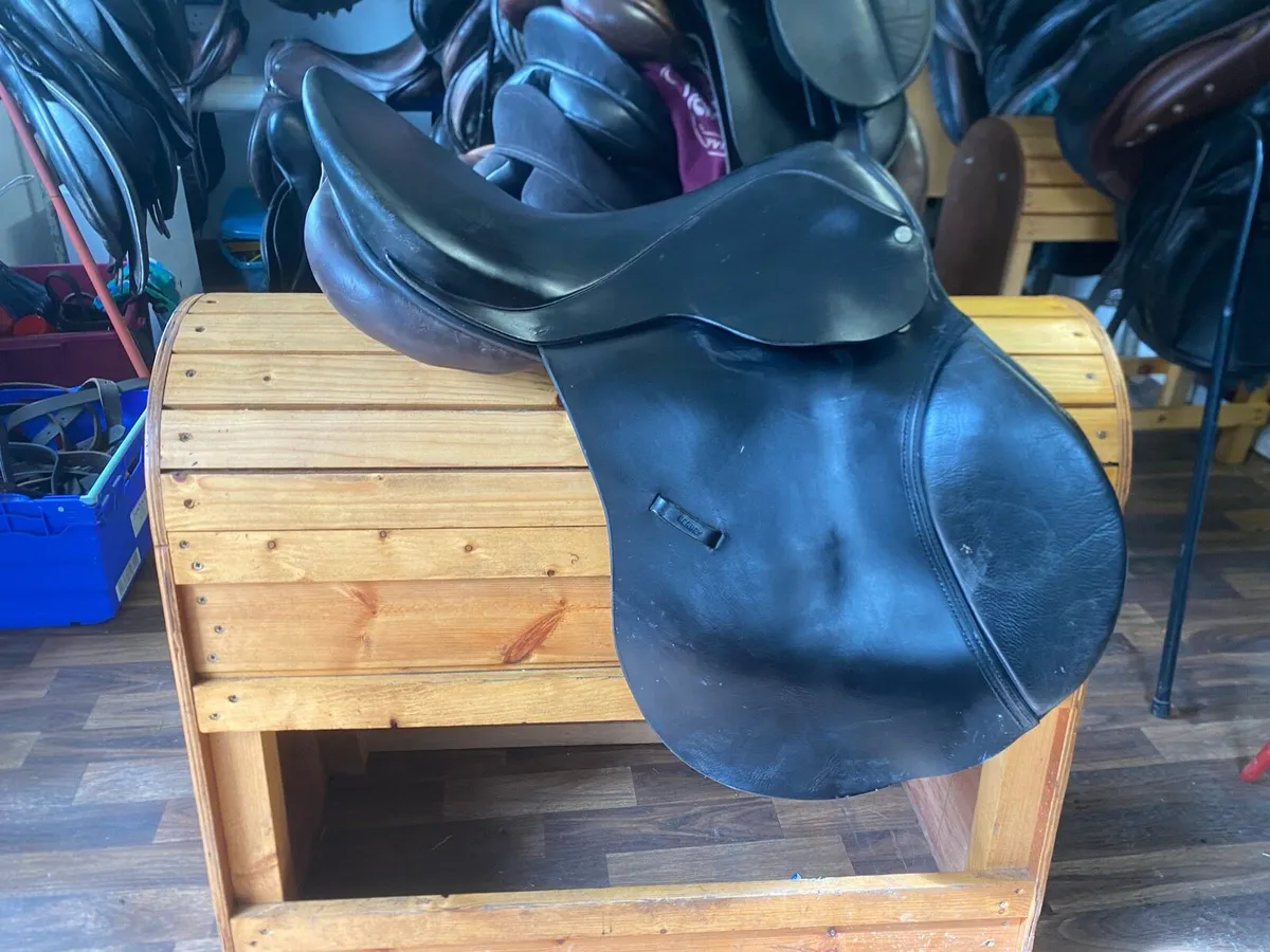 18” Berney brothers black leather saddle - Image 1