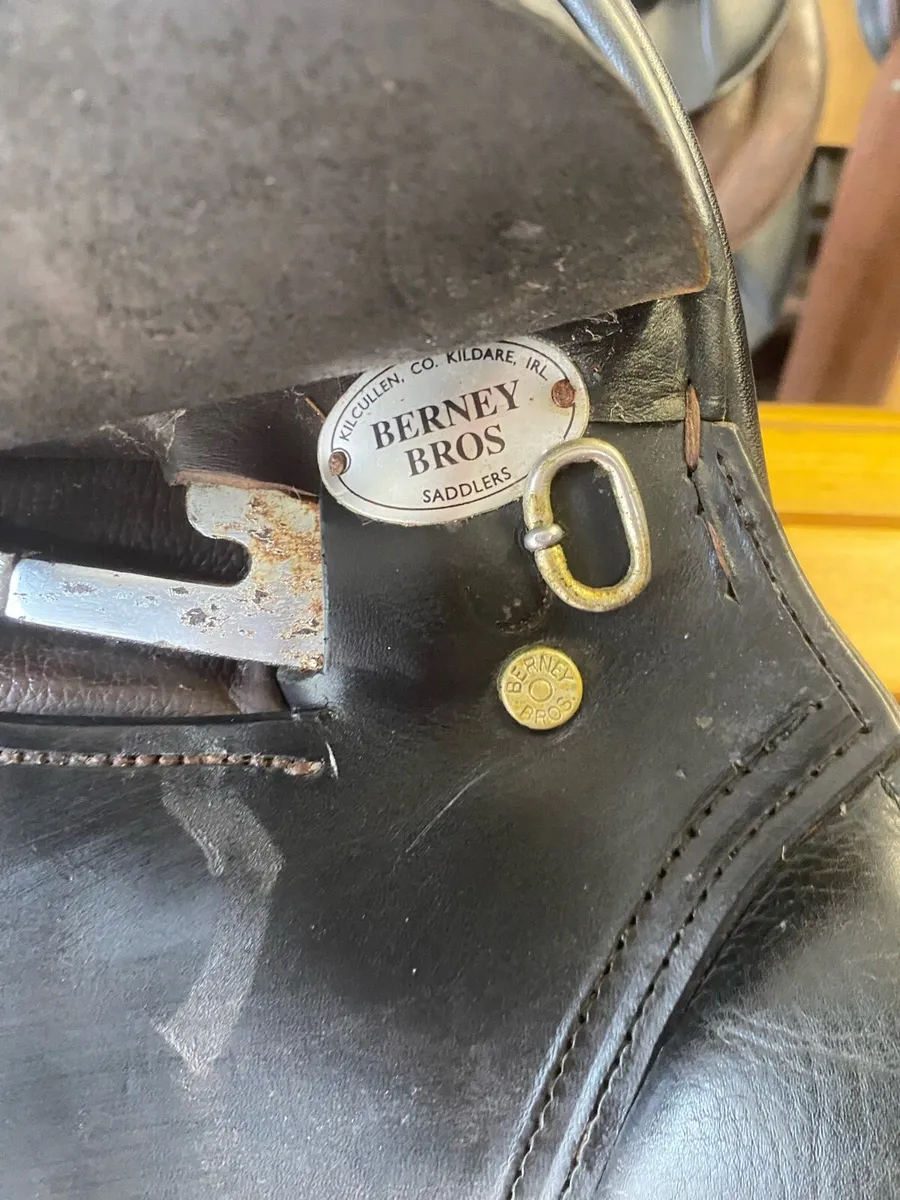 18” Berney brothers black leather saddle - Image 2