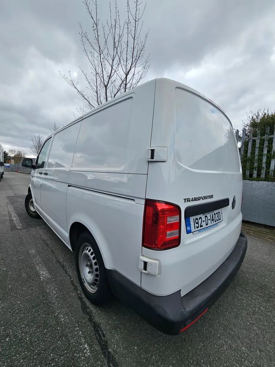 Volkswagen Transporter 2019 - Image 3