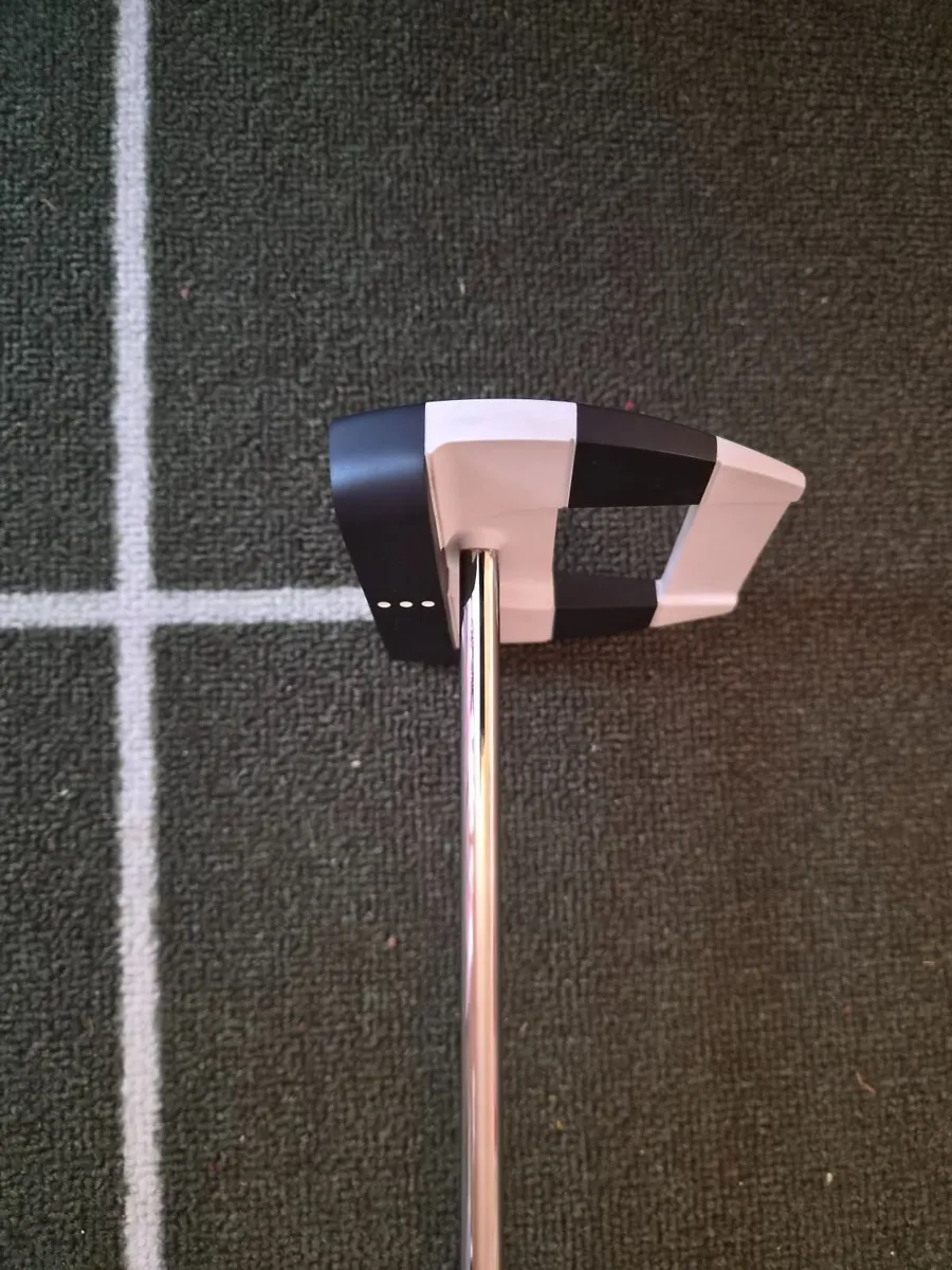 Odyssey  putter - Image 2