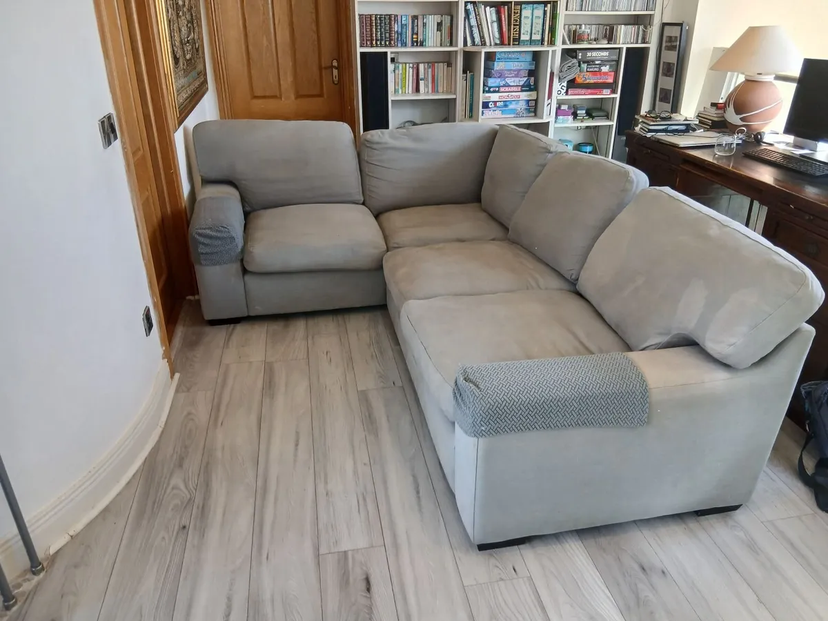 Luxury Corner Sofa - Image 4